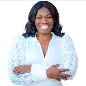 Meet your Posher, Kisha